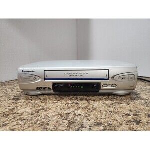 Panasonic PV-V4523S 4 Head Hi-Fi Stereo Omnivision VCR Tested WORKS